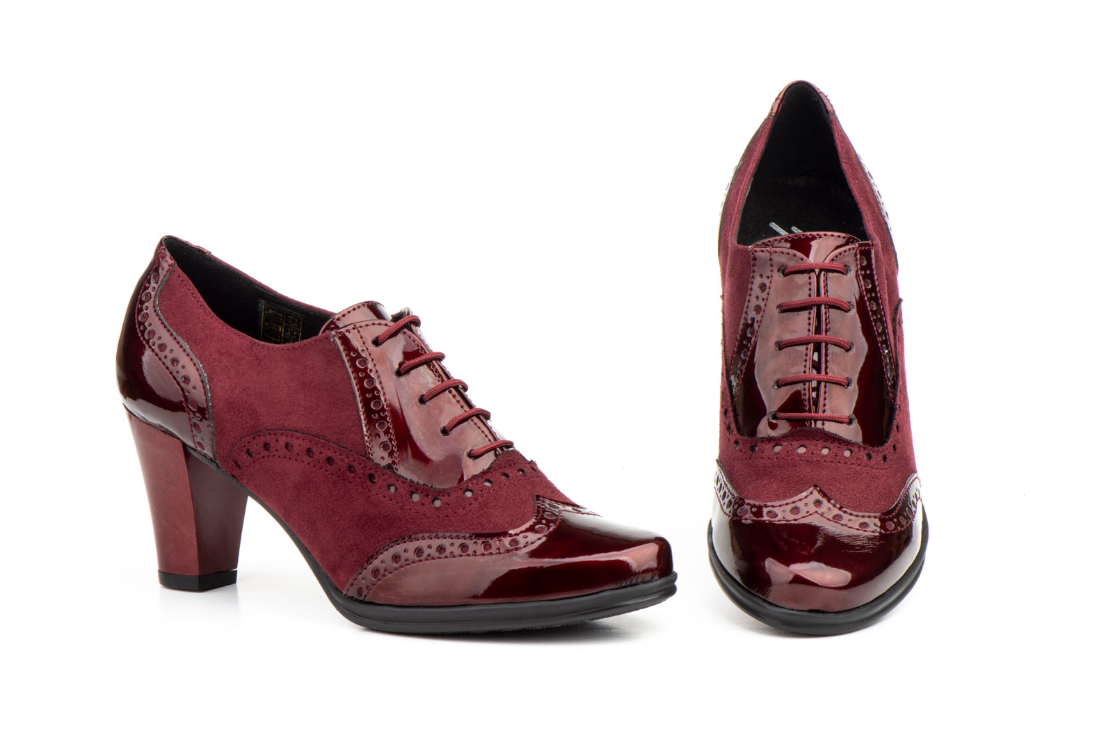 Zapatos ingleses de charol Zapatos ingleses de charol para mujer